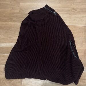 Dark purple poncho with leather threads - S/M size